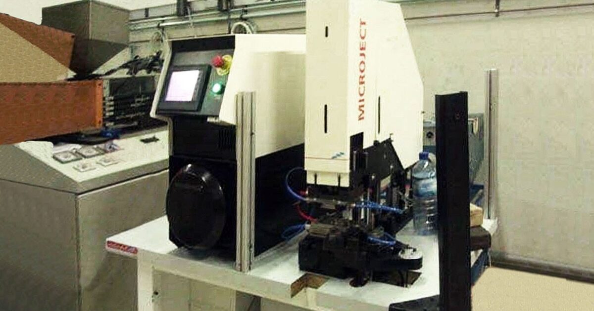 Lubrification du circuit hydraulique d'une micro-machine | Interflon